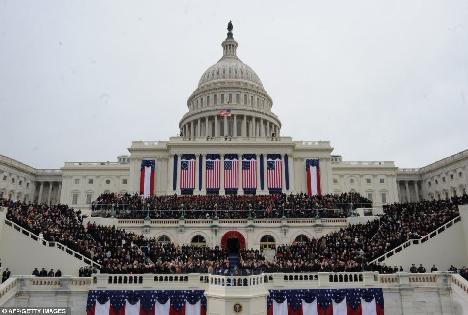 Pic of 2013 inauguration ceremony with the U.S. Capitol in the background